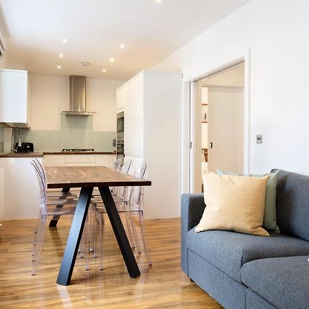 Spacious 4 Bedrooms Flat In New Oxford Street Londra Exterior foto